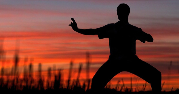 Tai Chi en tidlig morgen.